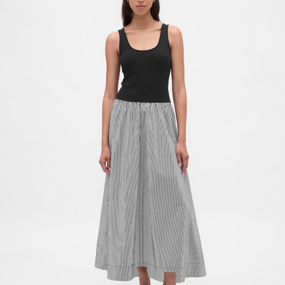 GAP Black and White Drop Waist Maxi Dress